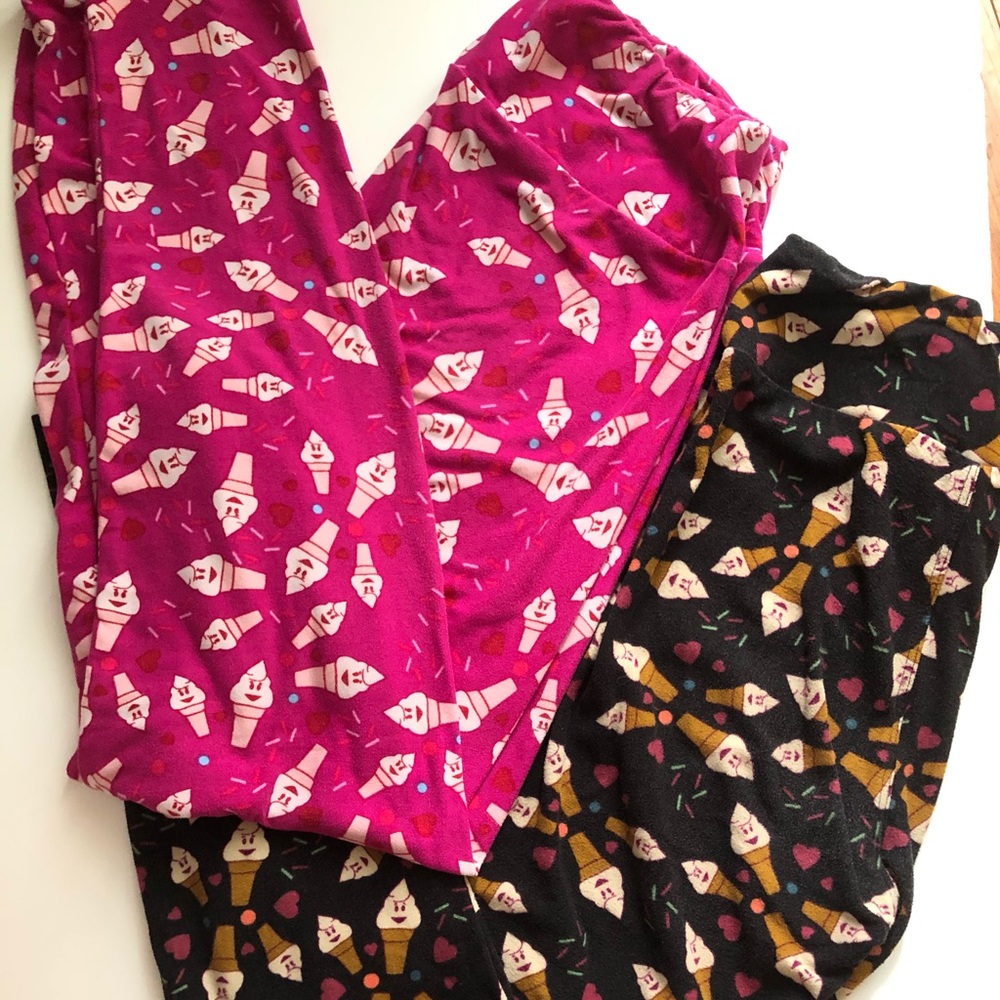 LuLaroe One Size leggings set of 2